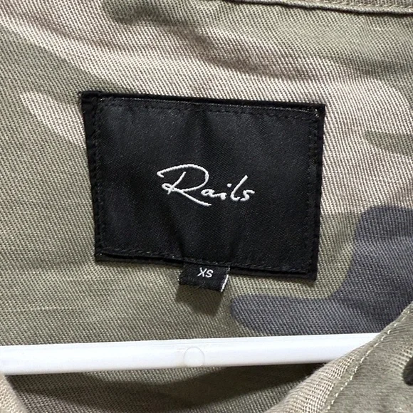 Rails Marcel Embroidered Camo Shirt Women’s XS - Picture 3 of 6